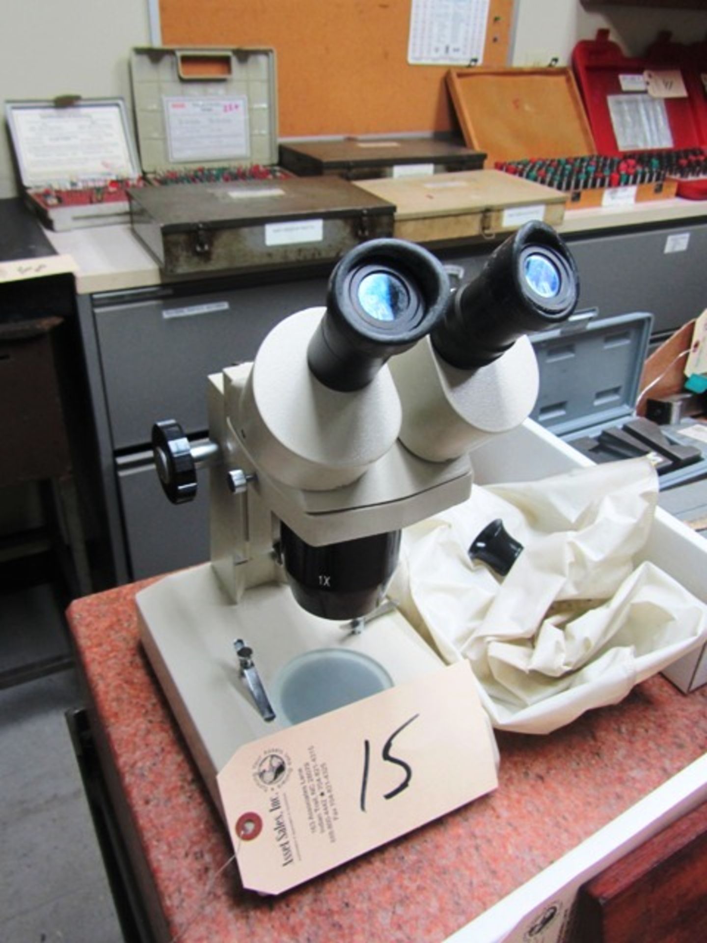 3 Position Turret Electric Microscope