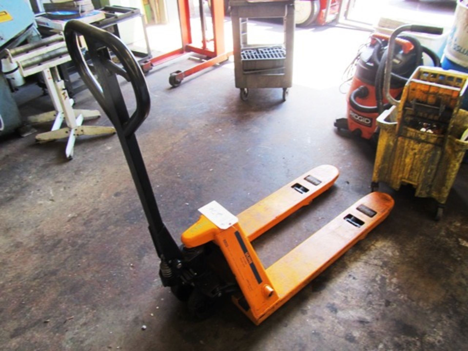 5,500lb Capacity Pallet Jack