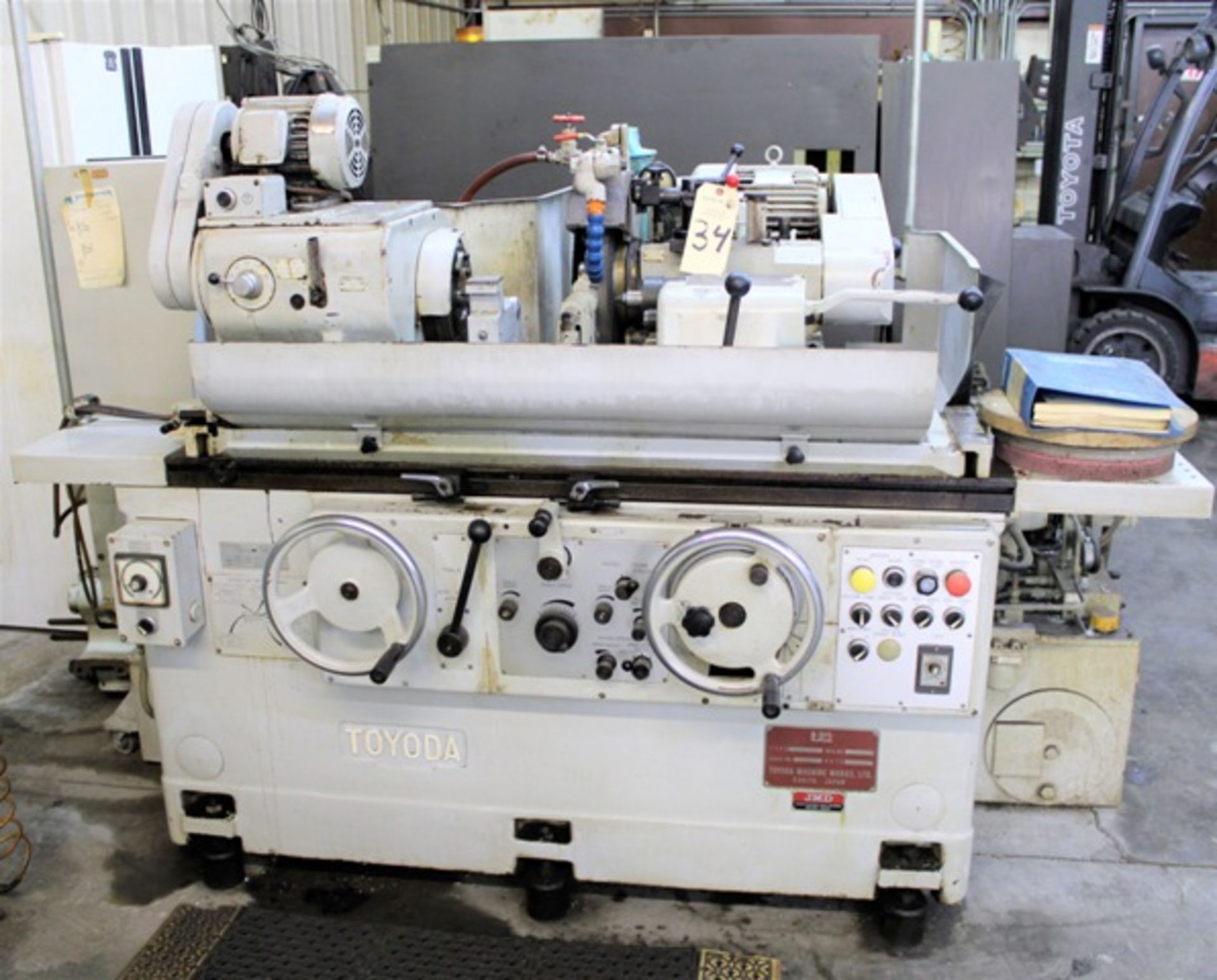 Toyoda Model GUP32X50 Approx 13'' x 20''cc Cylindrical Grinder - Image 2 of 5