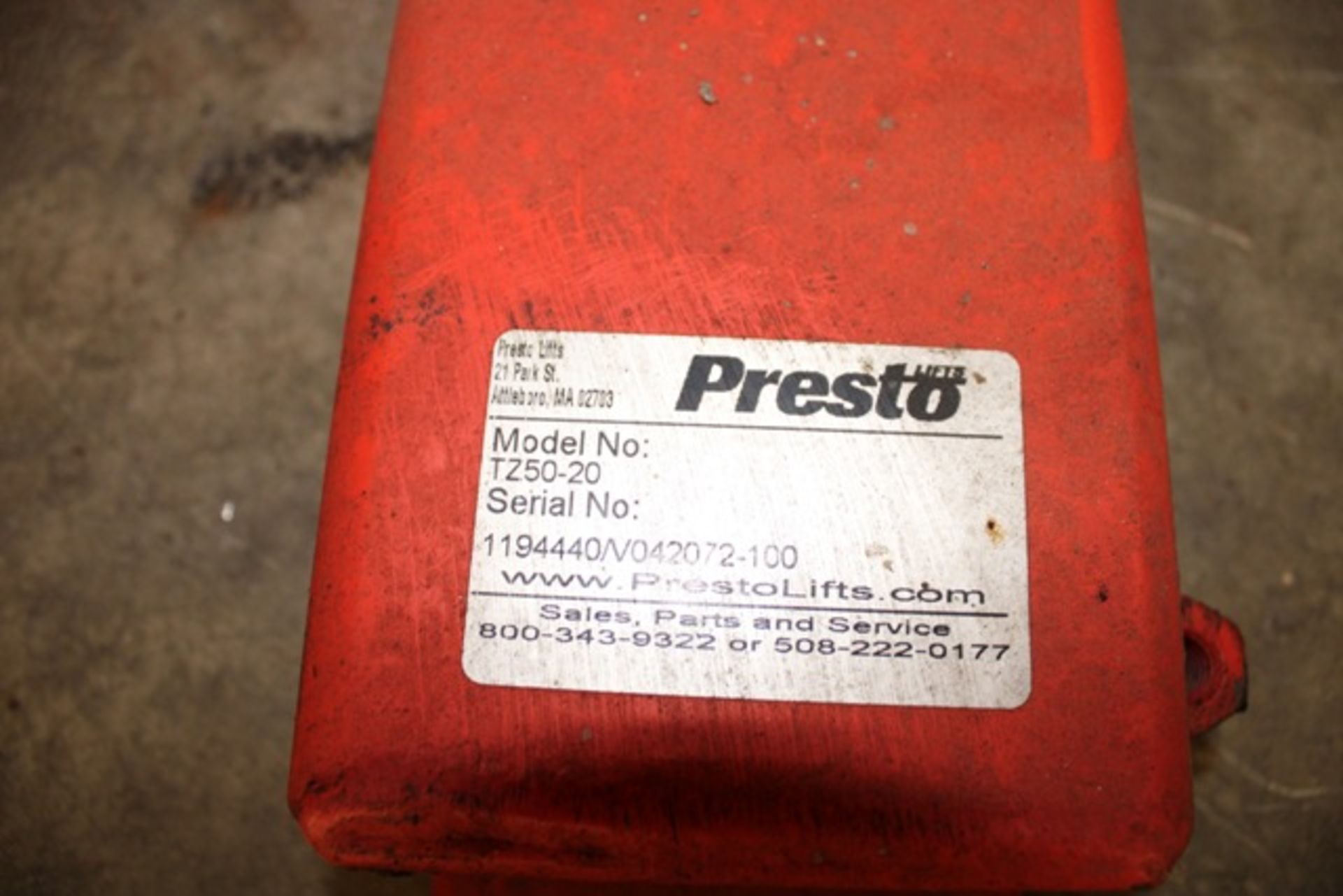 Presto Pallet Lift - Image 2 of 3