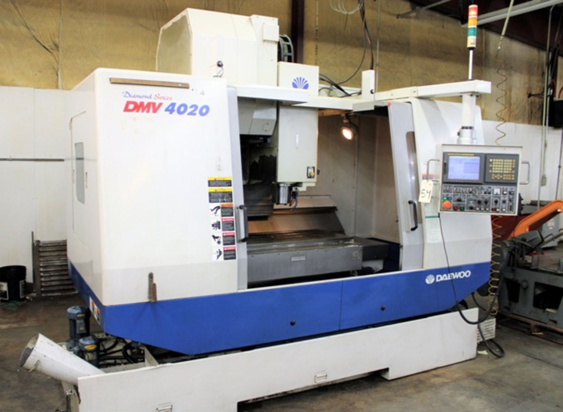 Daewoo Diamond Series DMV4020 CNC Vertical Machining Center