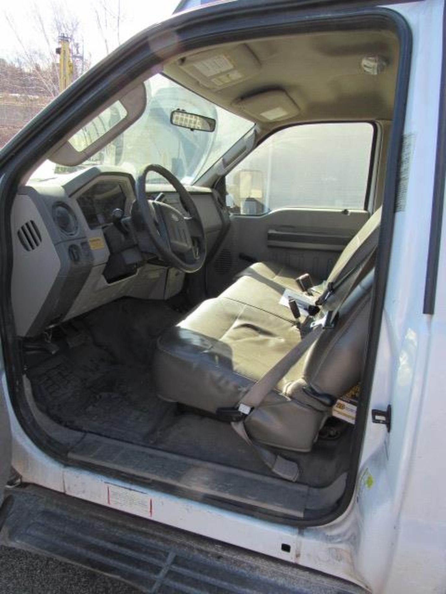 Ford F-350 Automatic Pick-Up Truck - Image 11 of 11