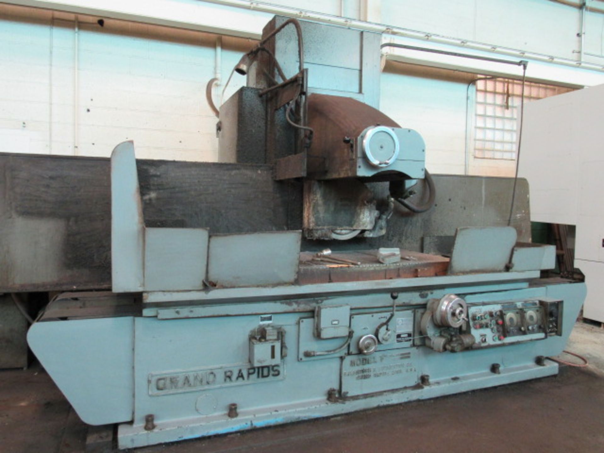 Grand Rapids 30'' x 60'' Hydraulic Surface Grinder - Image 2 of 8