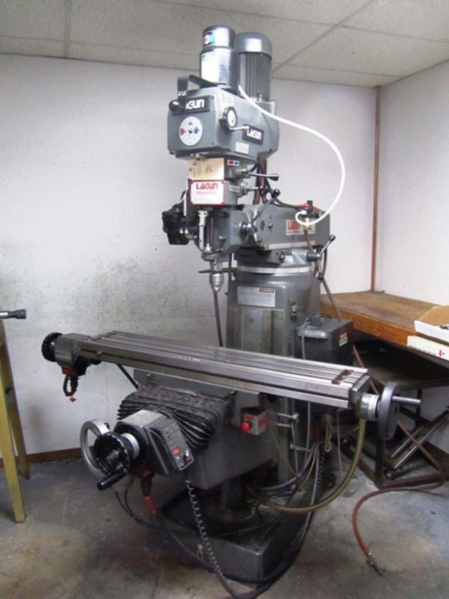 Lagun Model FTV-2 3-Axis Powerfeed Vertical Knee Milling Machine