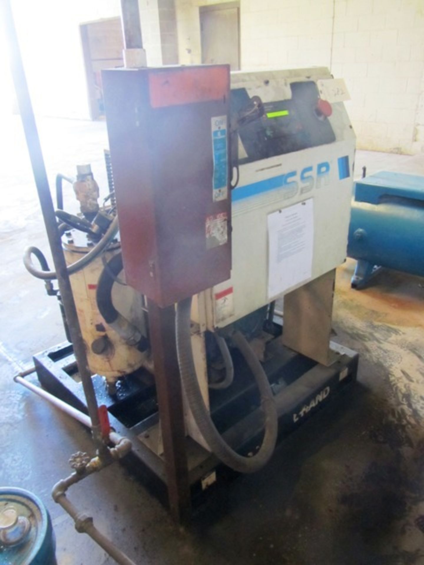 Ingersoll Rand Model SSR-EPE25U 25 HP Air Compressor