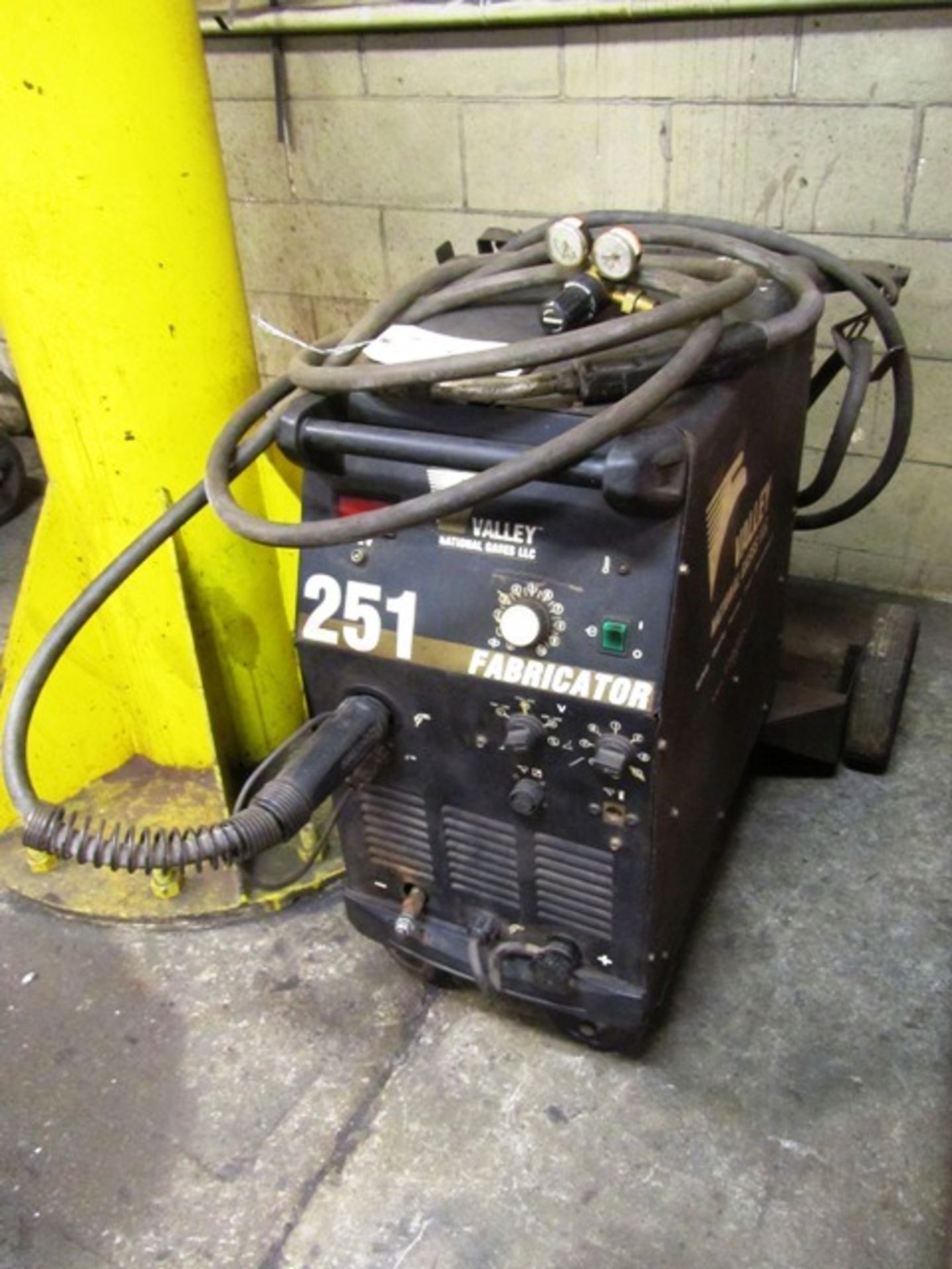 Valley 251 Fabricator Portable Mig Welder