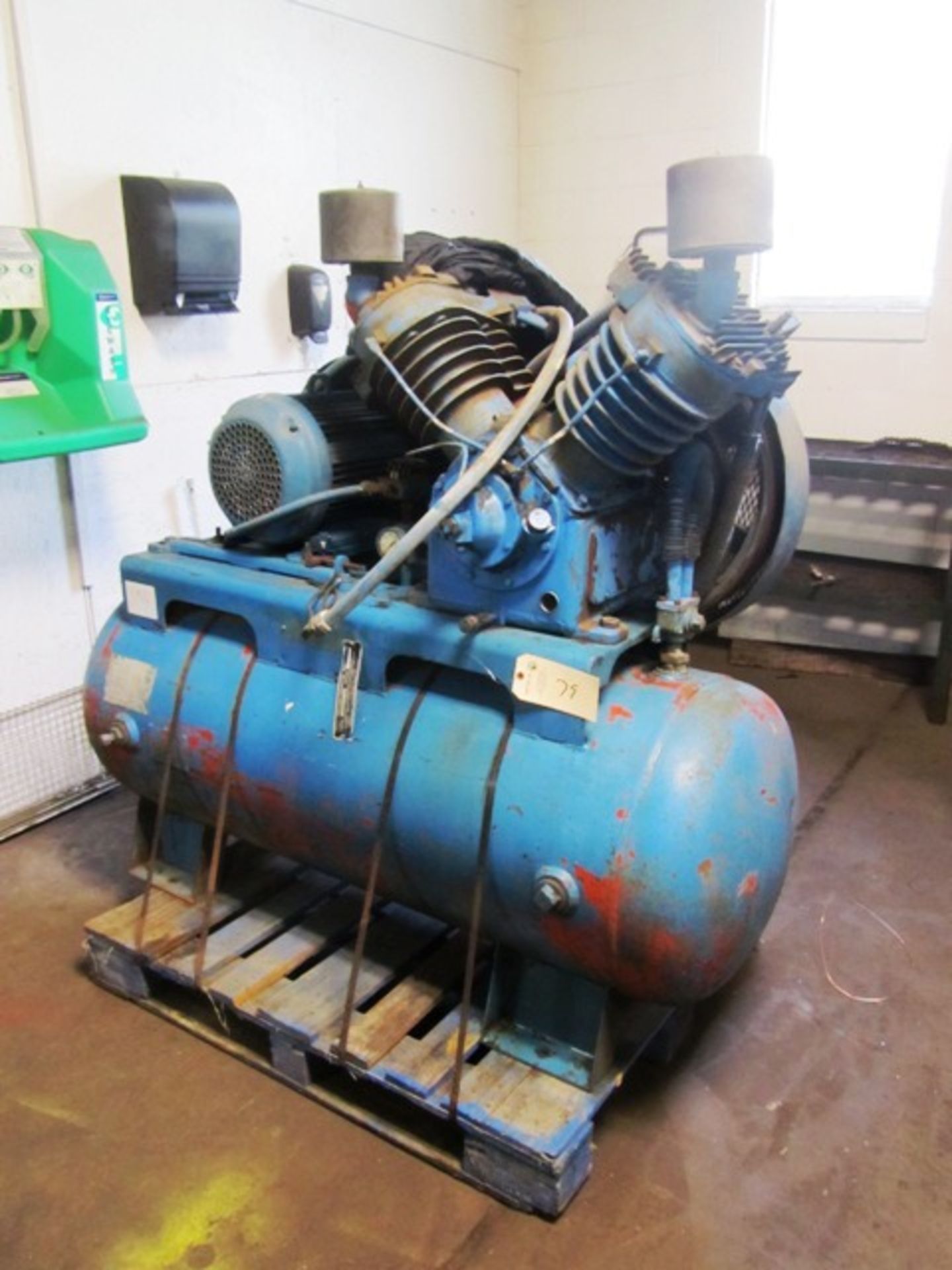 Kellogg American 20 HP 2-Stage Horizontal Tank Mounted Air Compressor