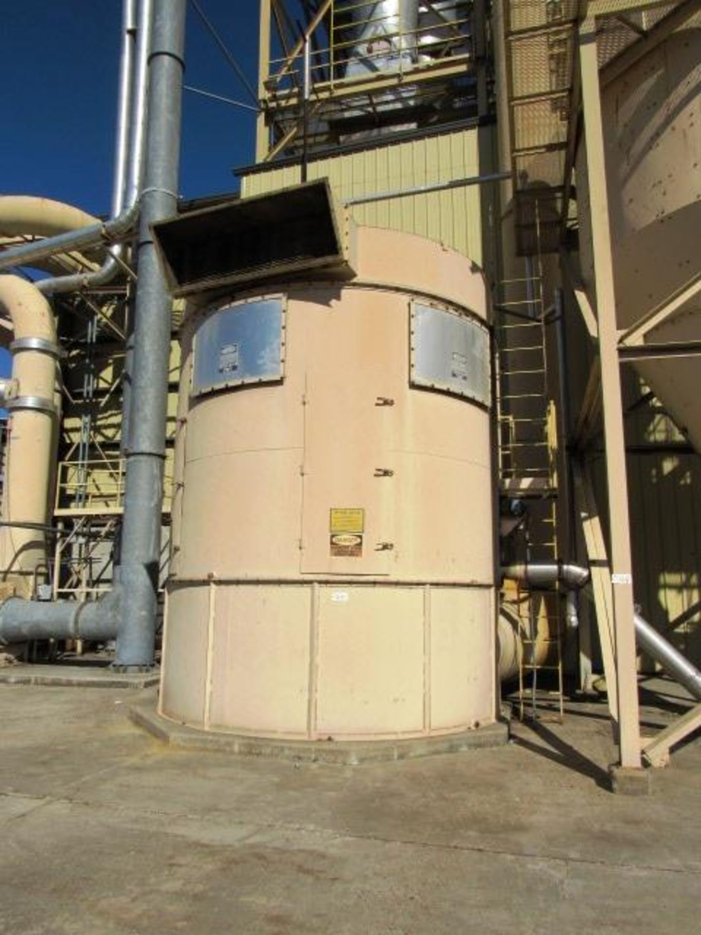 *PKG-LOTS 103,104,105,106,107,108,109* Dust Collector / Silo (back of building)