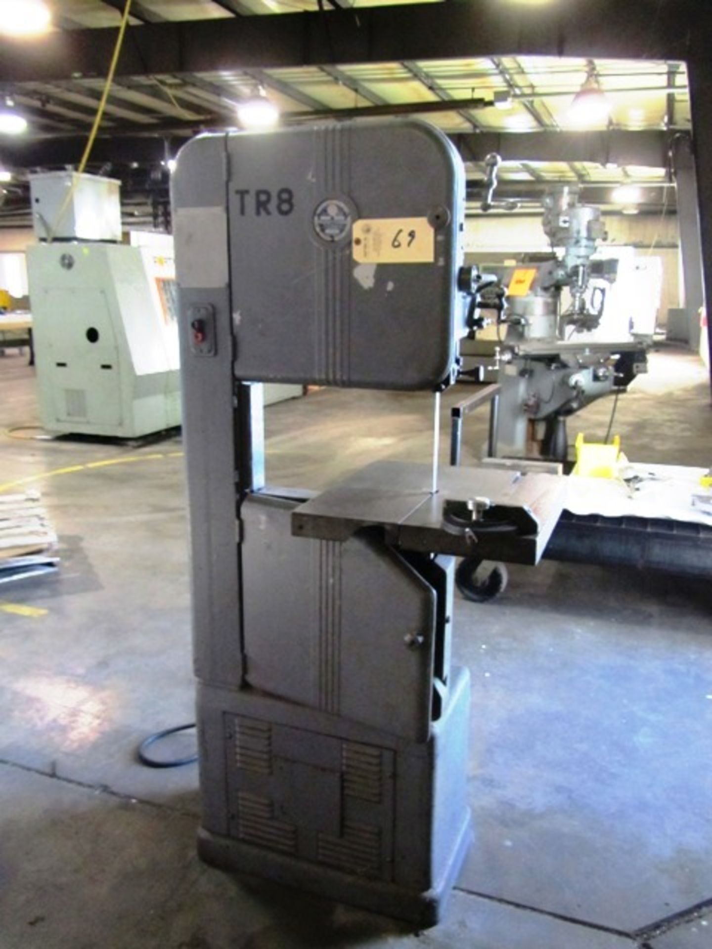 Walker Turner Model 3321 Vertical Bandsaw