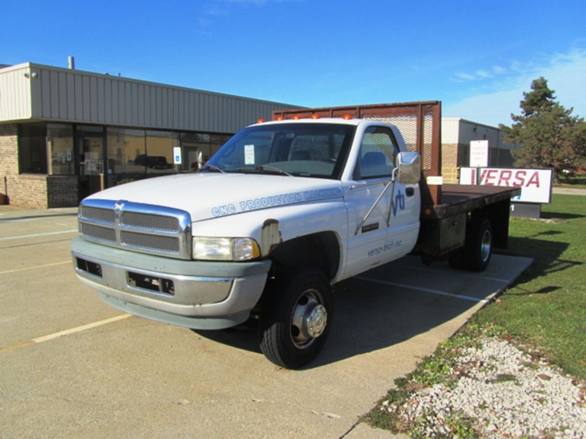 Dodge Ram 3500 Diesel Flatbed Truck - Image 3 of 5