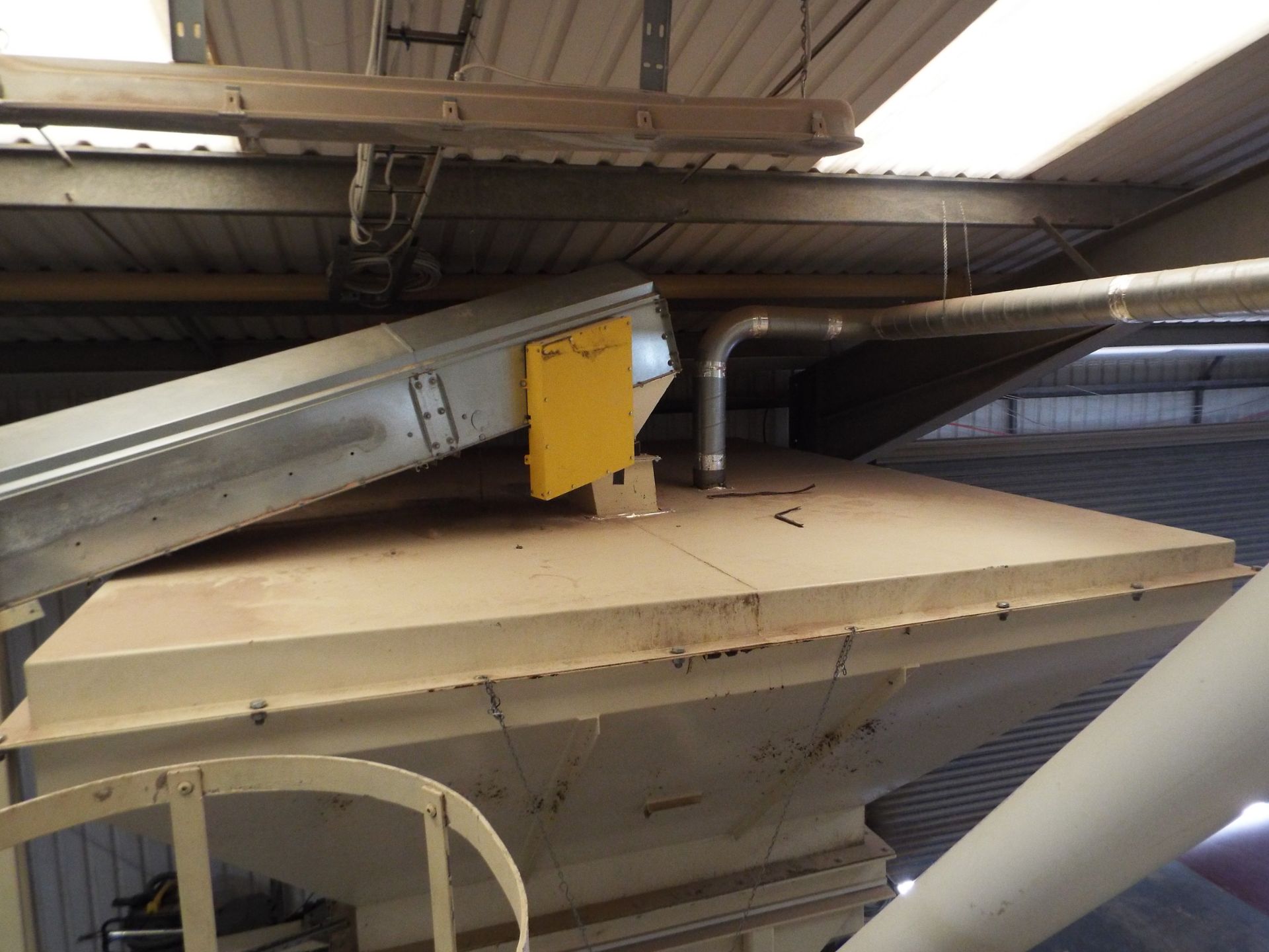 Unknown OEM - Electrically driven, 25 metre, inclined, covered, belt conveyor - Image 2 of 2