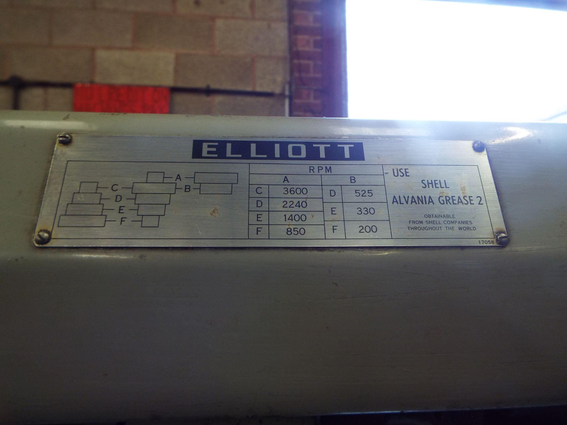 Elliot Universal Milling Machine cw Invertor to 1ph - Image 9 of 14