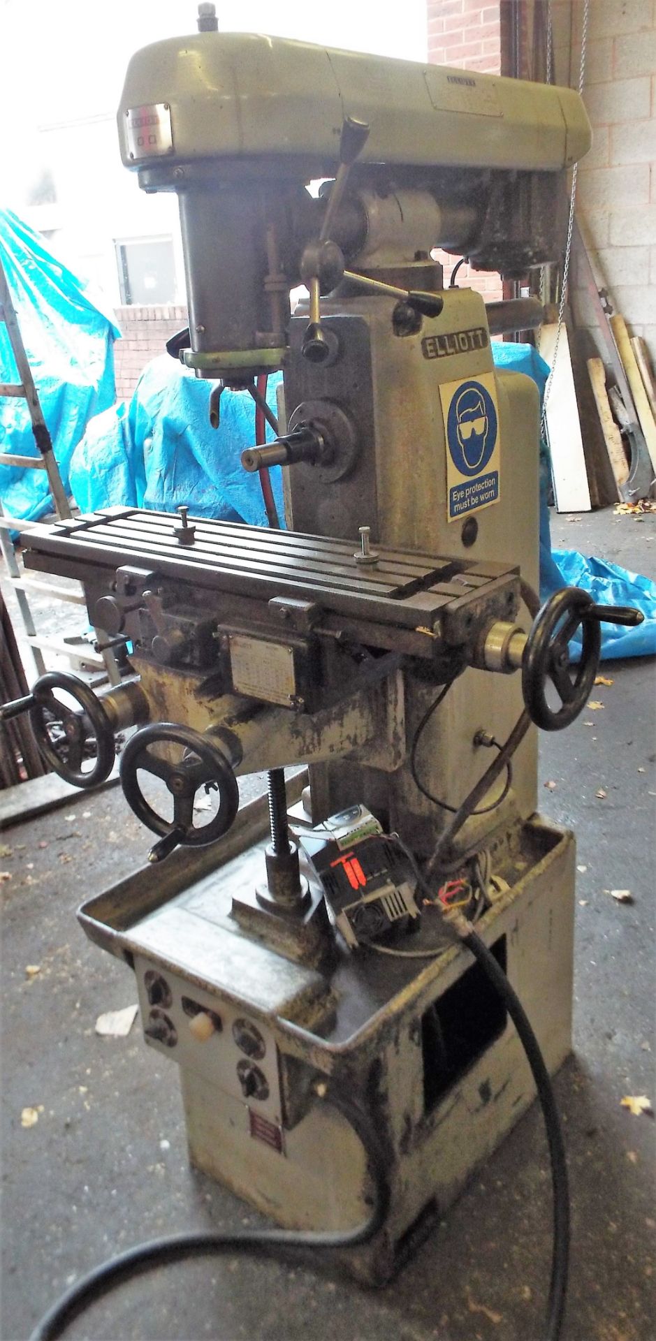 Elliot Universal Milling Machine cw Invertor to 1ph