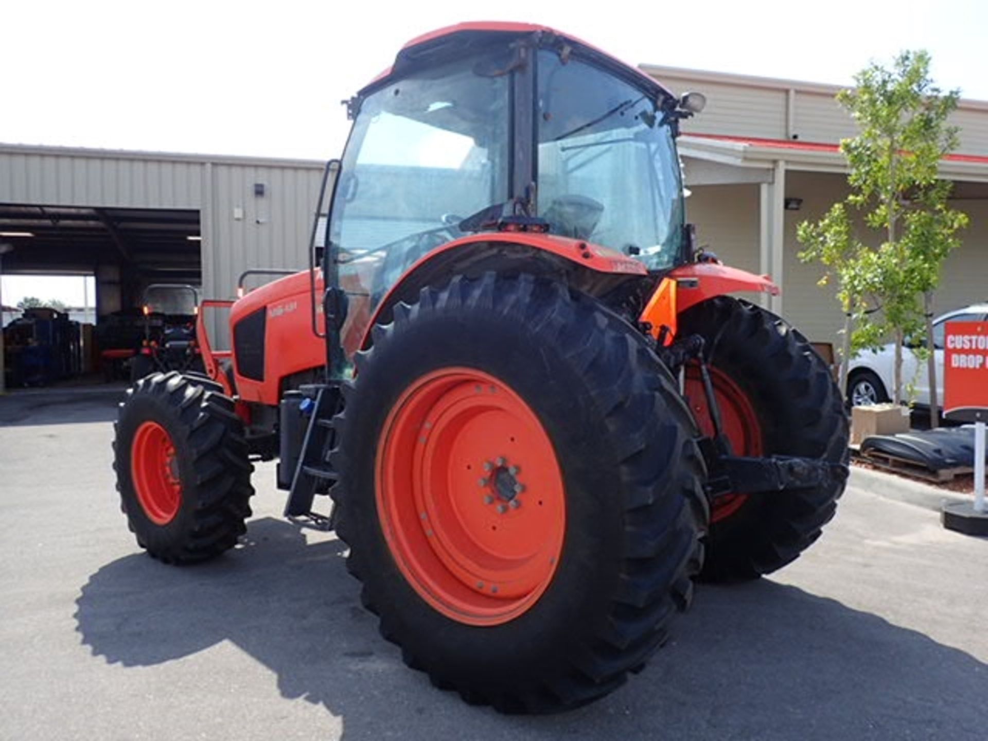 Kubota M6-131 - Image 38 of 73