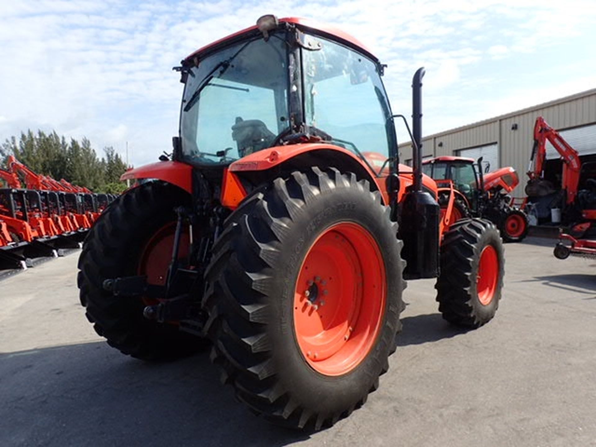 Kubota M6-131 - Image 21 of 73