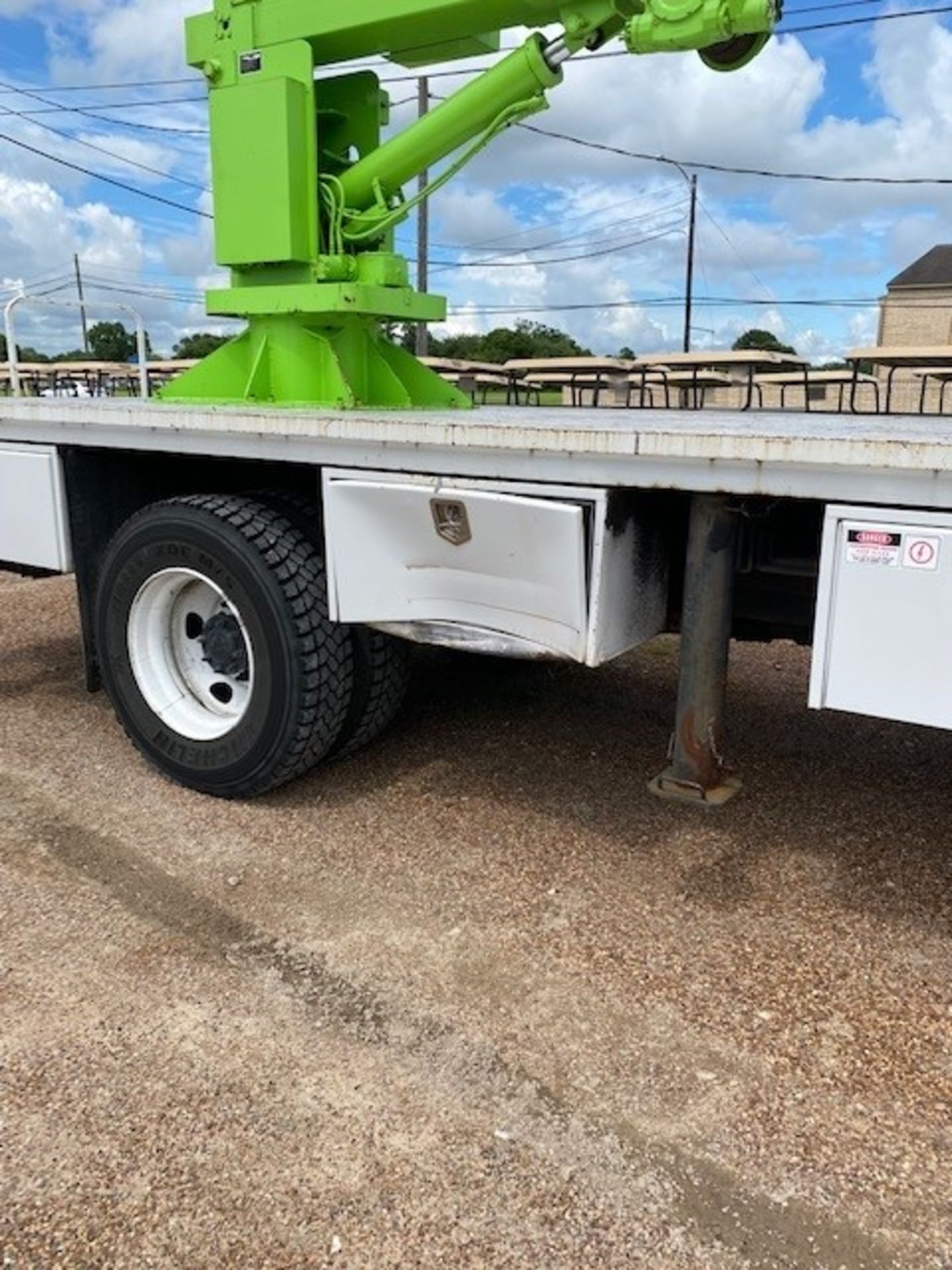 2017 Ford F750 w/ Wilkie MFG 72R Crane - Image 11 of 22