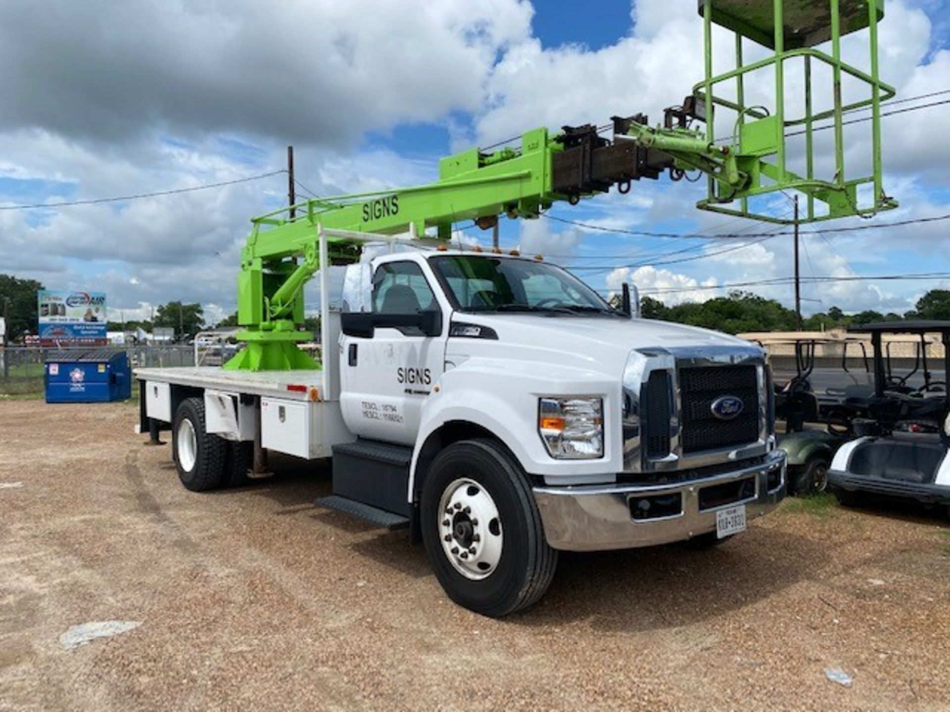 2017 Ford F750 w/ Wilkie MFG 72R Crane - Image 10 of 22