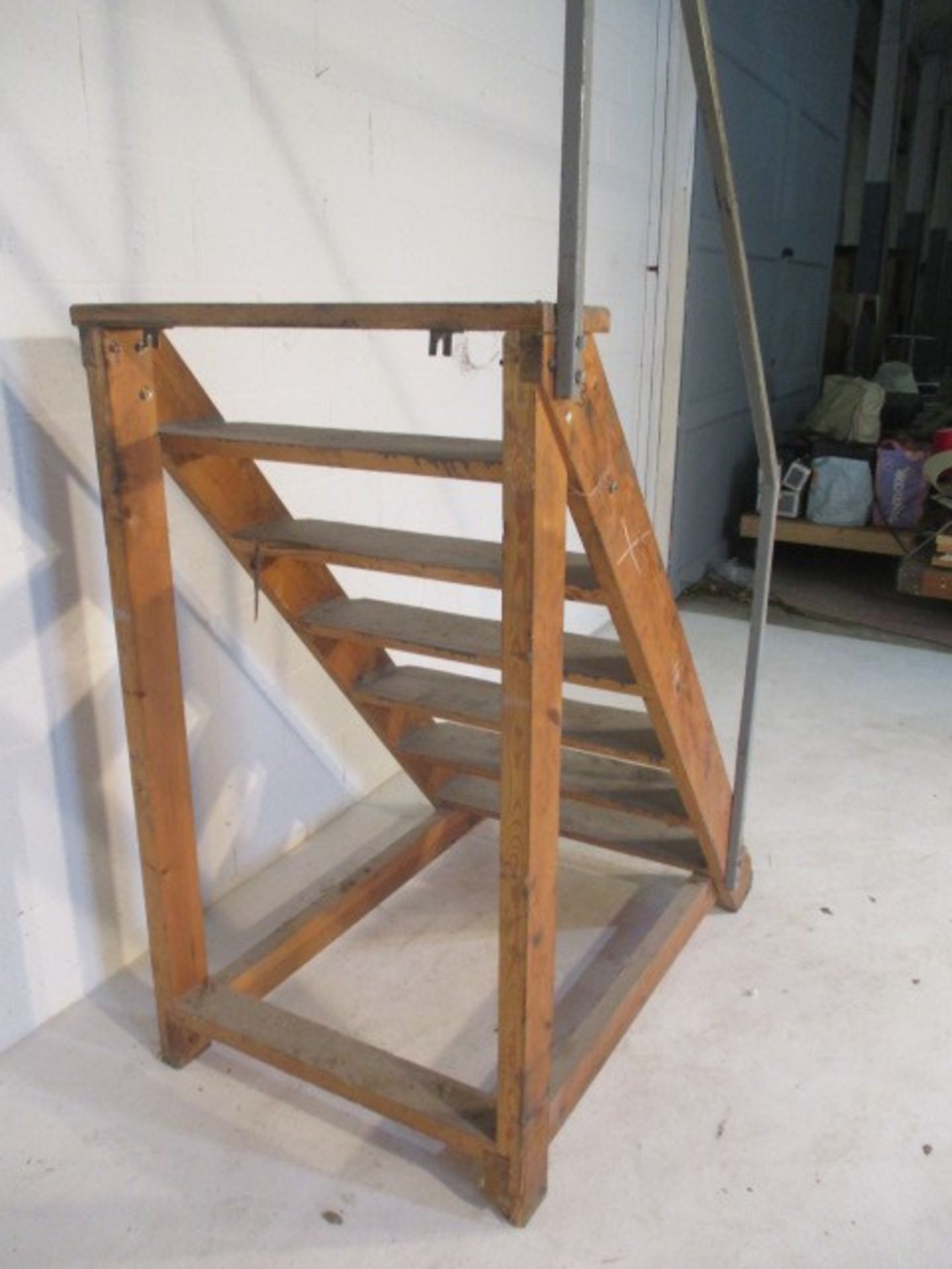 A set of handmade steps with rail, height overall 213cm - Image 5 of 6