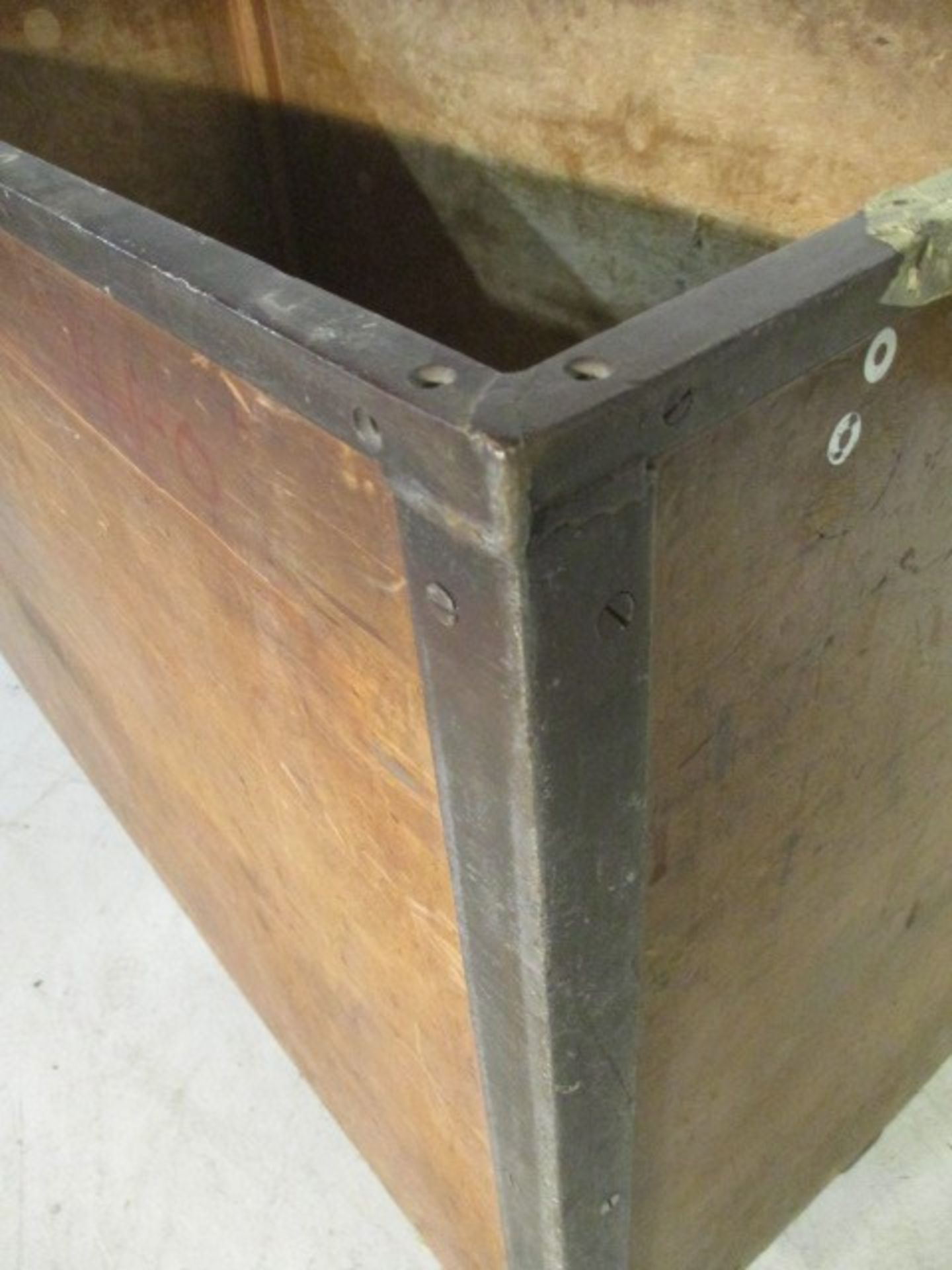 A wooden trolley with metal edging, 123 cm x 62 cm - Image 6 of 7