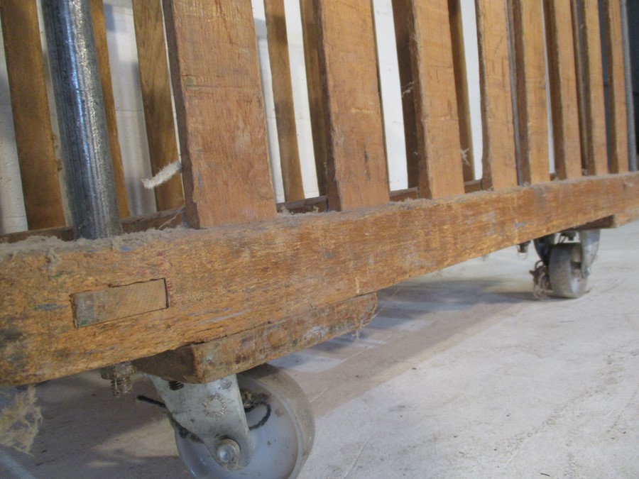 A slatted bobbin trolley, 108 cm x 70 cm - Image 7 of 7