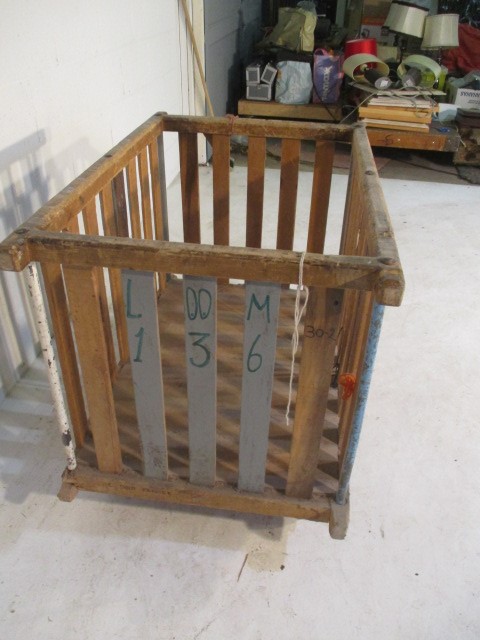 A slatted wooden bobbin trolley - length 109cm, width 70cm - Image 2 of 5