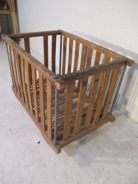 An industrial slatted wooden bobbin trolley - length 107cm, width 71cm - Image 3 of 5