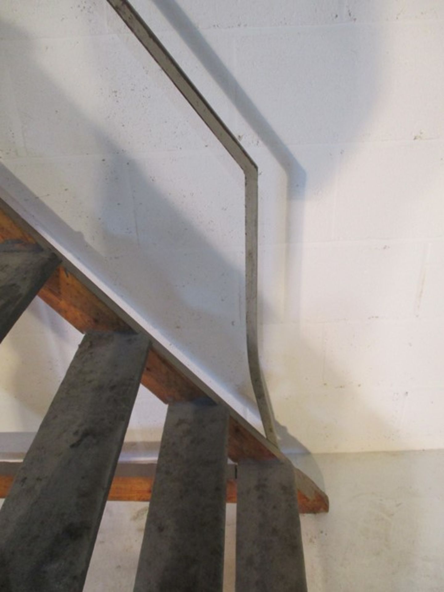 A set of industrial steps with hand rail, overall height 208 cm - Image 3 of 5