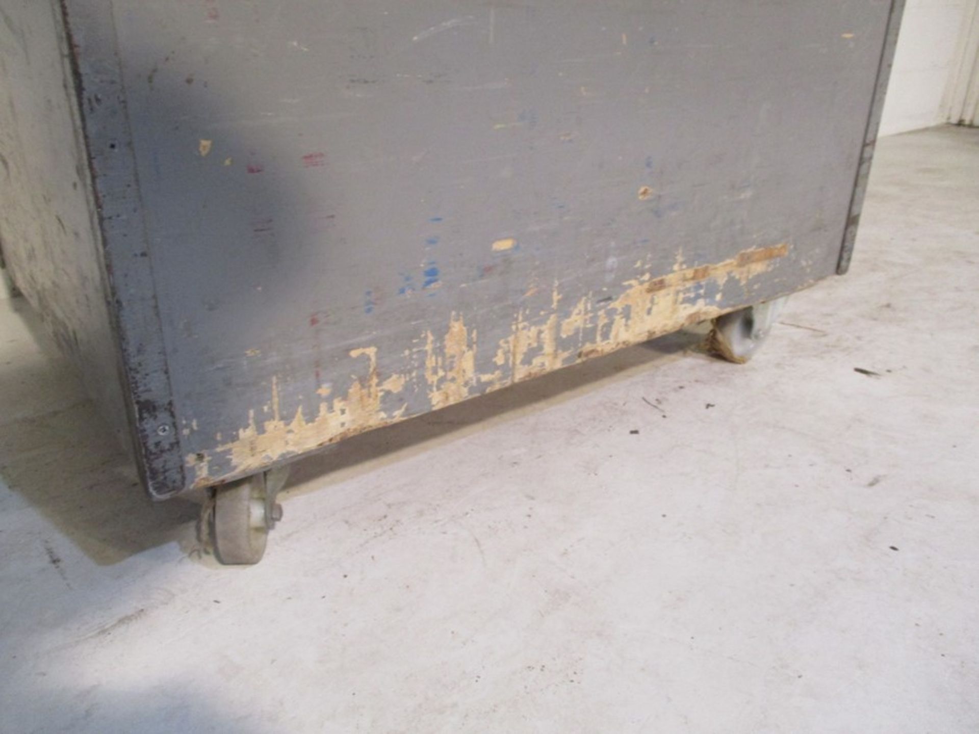 An industrial storage trolley - length 102cm, width 72cm - Image 2 of 8