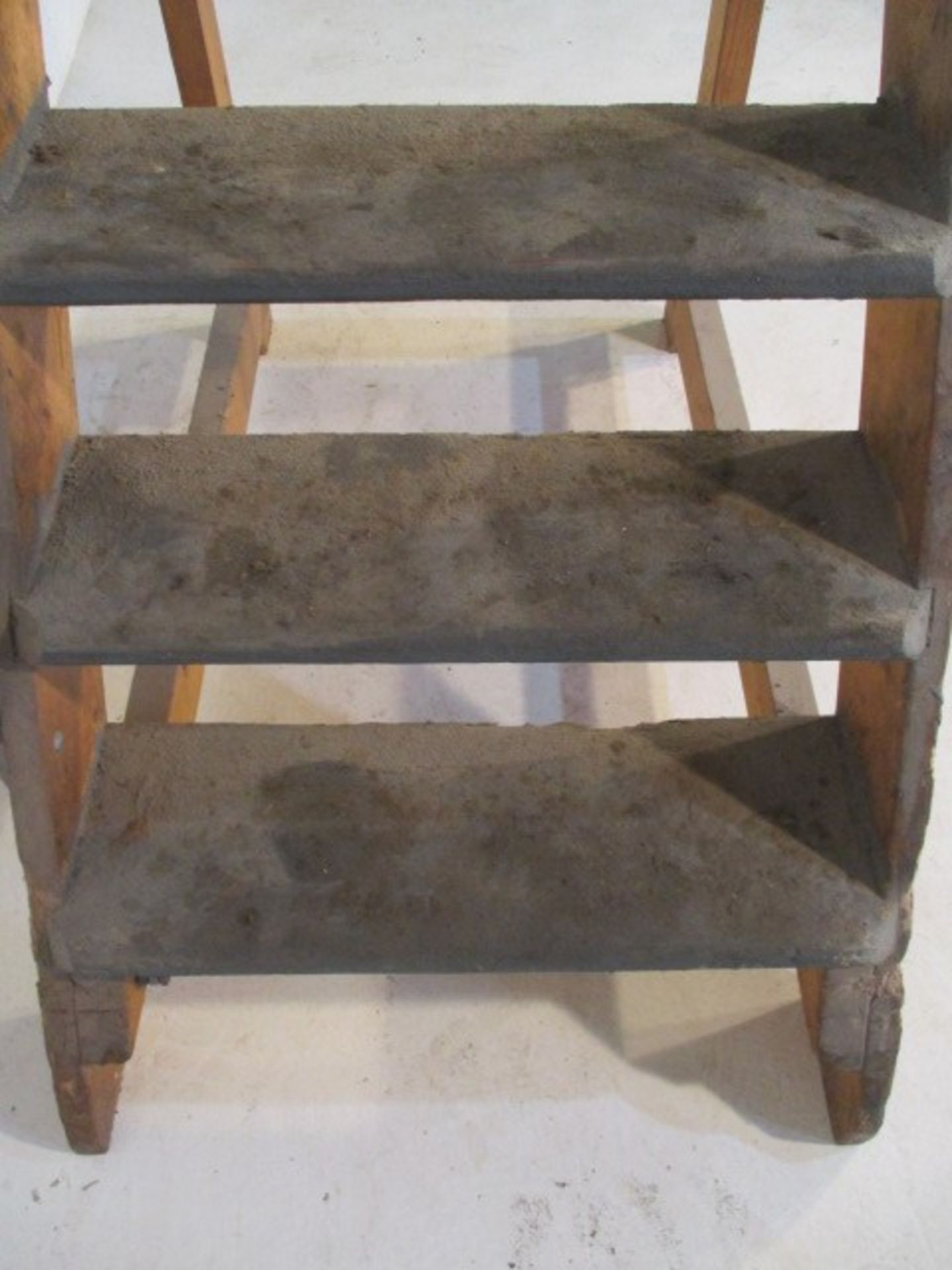 A set of handmade steps with rail, height overall 214 cm - Image 3 of 6