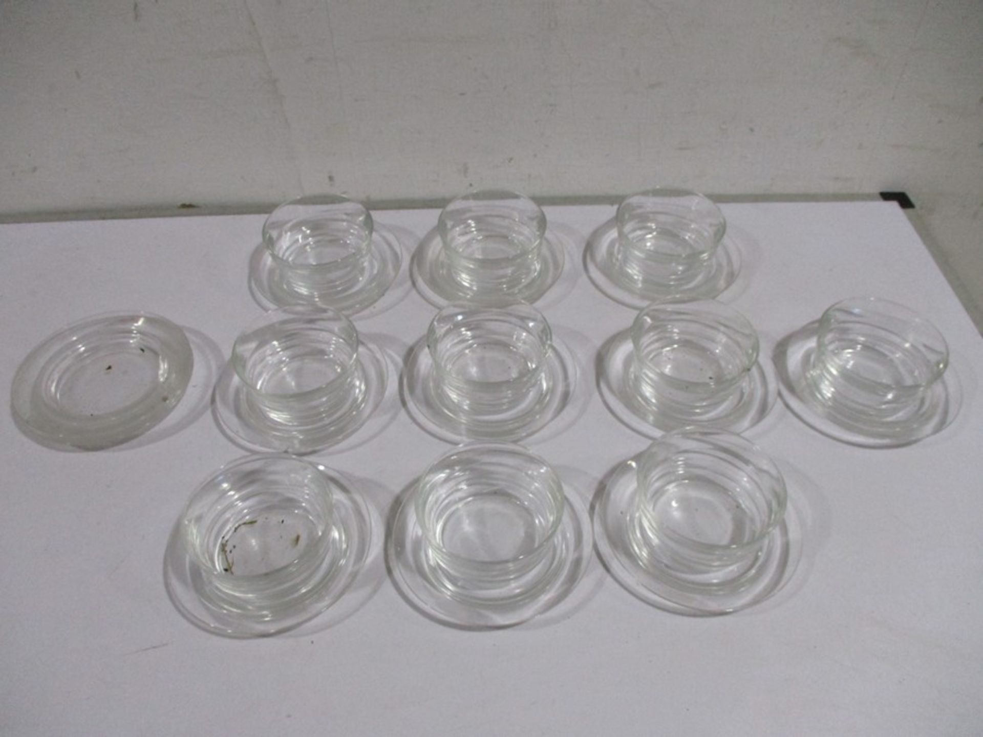 A large quantity of glassware in two boxes including tumblers, martini glasses etc. - Image 14 of 19