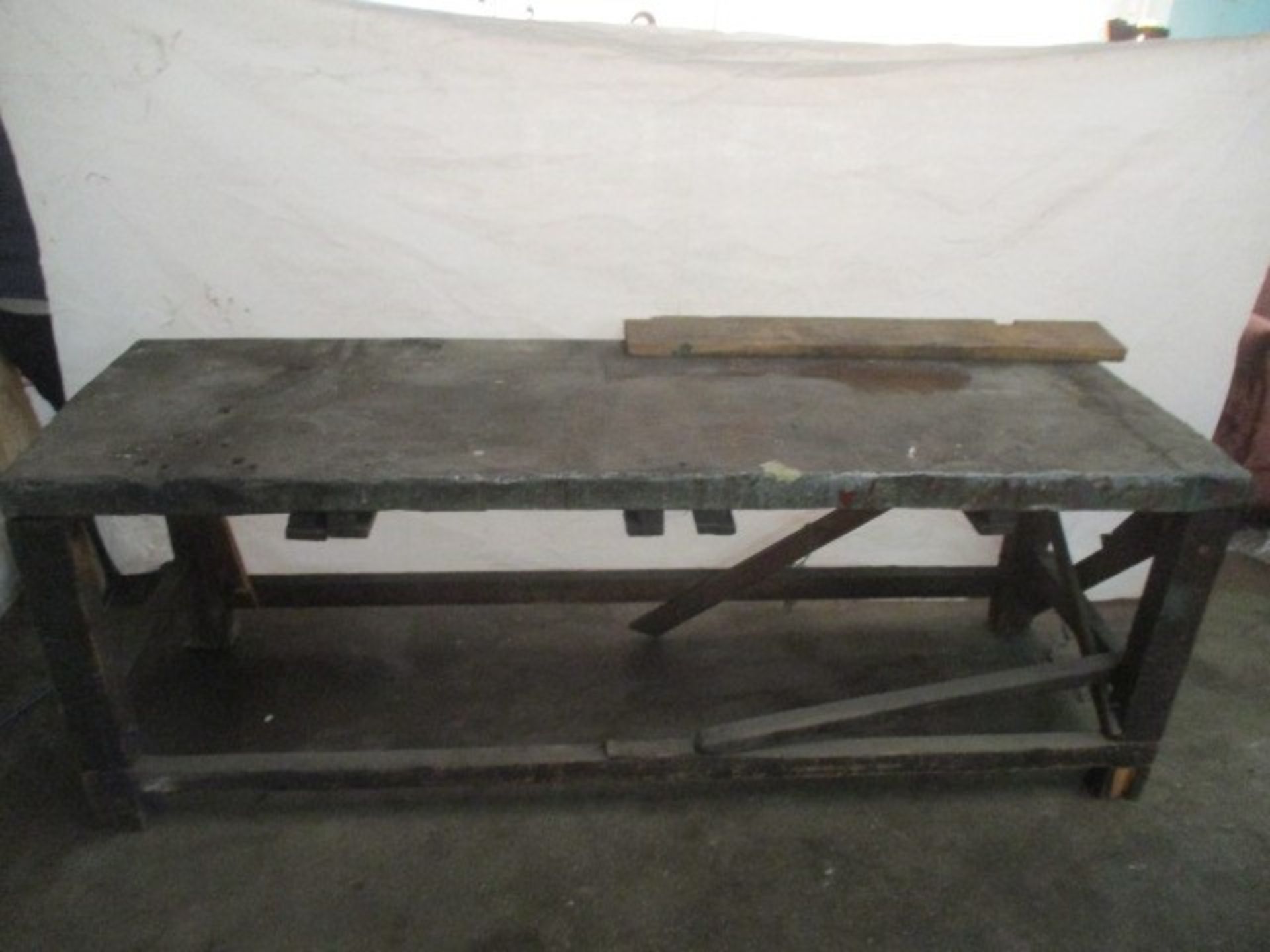 A large industrial workbench with metal covered top. Length 231cm Width 76cm Height 84cm. - Bild 2 aus 16