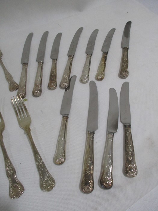 A collection of silver plated cutlery - Image 2 of 8