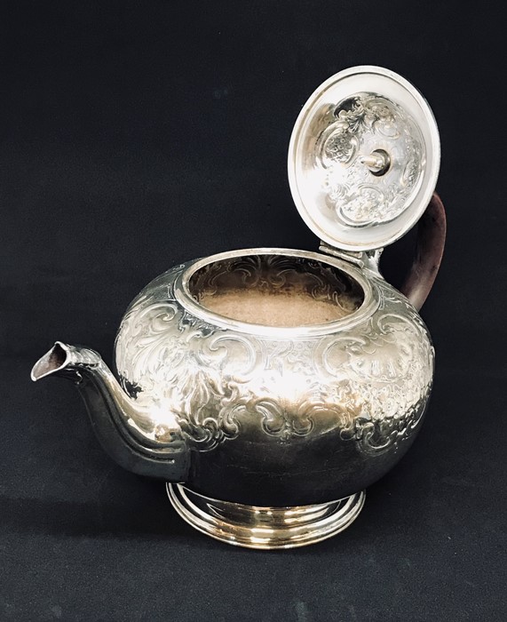 A "Frazer & Haws, from Garrards 31 Regent Street" hallmarked silver tea pot, London 1870. total - Image 2 of 3