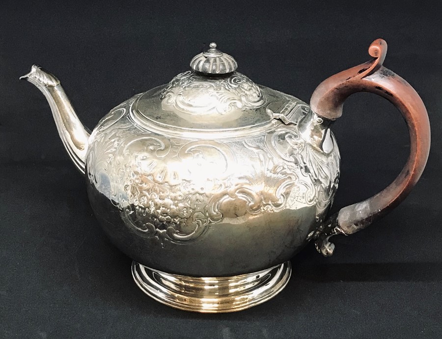 A "Frazer & Haws, from Garrards 31 Regent Street" hallmarked silver tea pot, London 1870. total