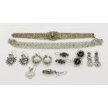 A collection of 925 and other silver jewellery