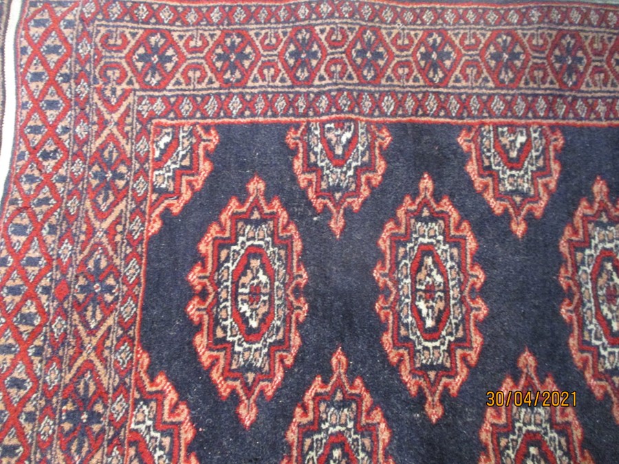 Blue ground rug. 60cm x 94cm - Image 4 of 4