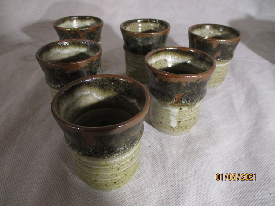 A set of six studio pottery beakers (1 A/F) by Peter Smith, along with a similar jug. bakelite - Image 5 of 11