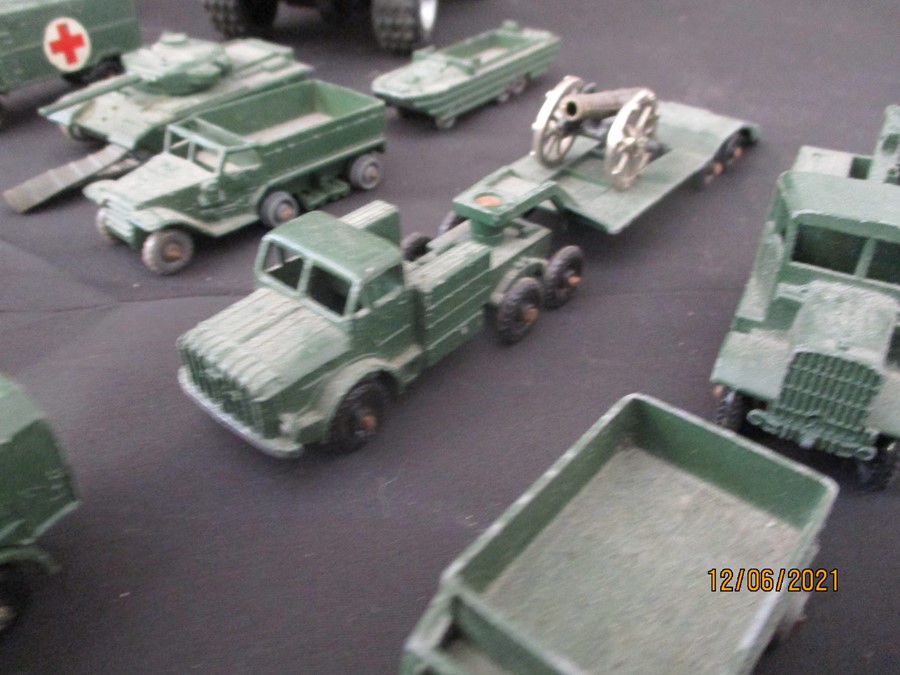 A selection of vintage play worn model cars including Lesney, Corgi and Dinky - Bild 4 aus 33