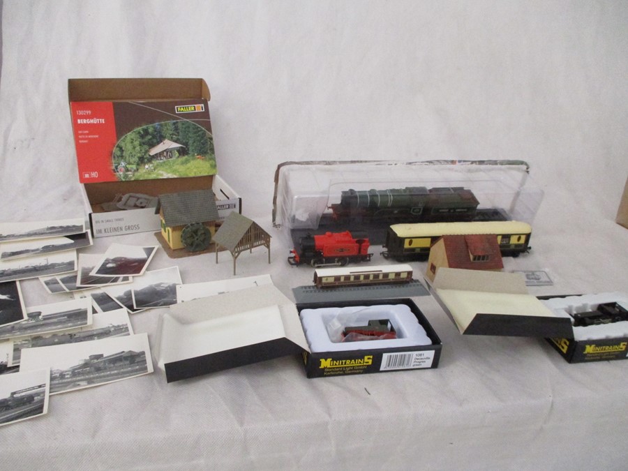 A small collection of railways related items including two Minitrains "Decauville Progres Green" and