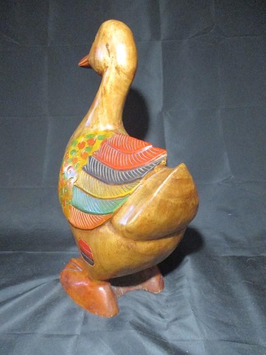 A large wooden novelty duck - Image 7 of 7