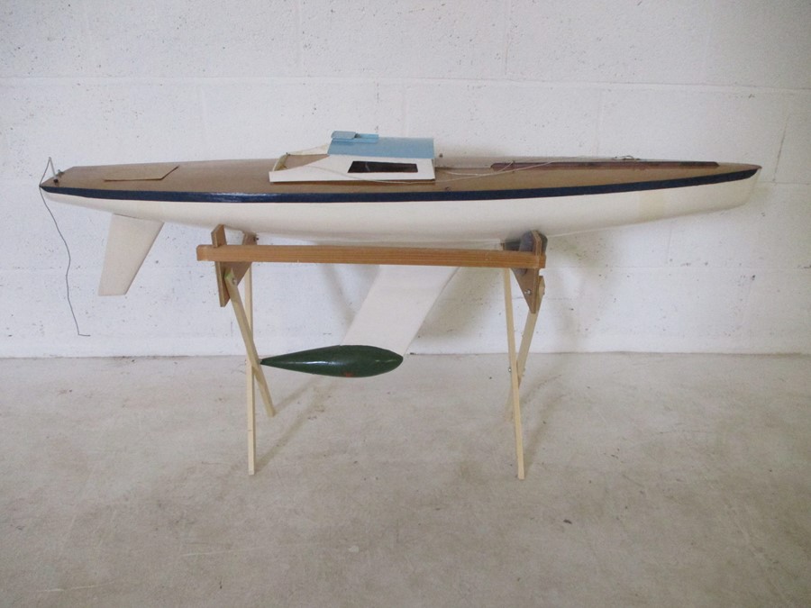 A large radio controlled pond yacht hull, length 130cm