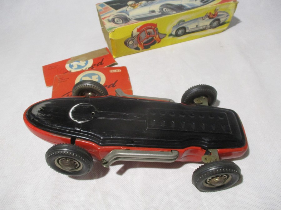 A vintage Mercedes Benz friction driven, tin plate model racer, Made in West Germany by NF. Car No - Bild 9 aus 14