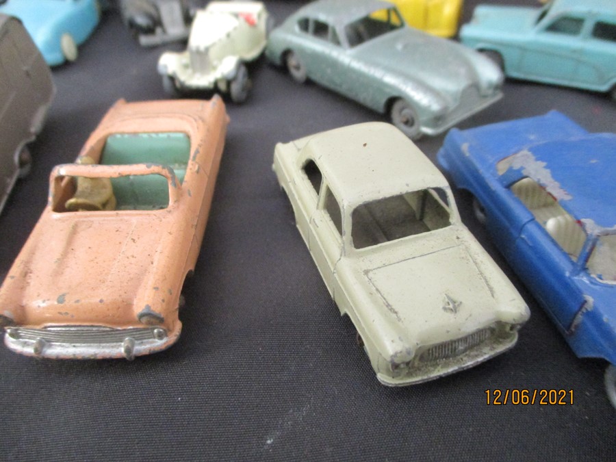A selection of vintage play worn model cars including Lesney, Corgi and Dinky - Bild 15 aus 33