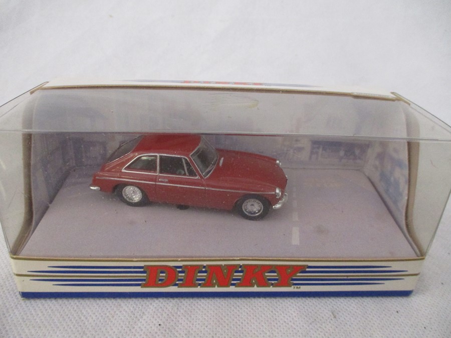 A small collection of Dinky, Corgi etc. including two boxed Dinky MGB's, boxed Eddie Stobart mini - Bild 3 aus 10