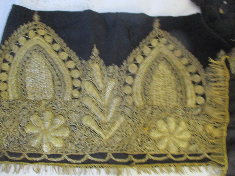 A collection of various linen and beadwork panels, patterns etc - Image 13 of 17