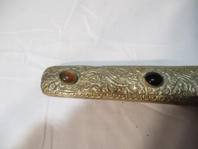 A 20th century Kris (possibly Balinese) with undulating double edged blade. The SCM grip formed as a - Image 2 of 27