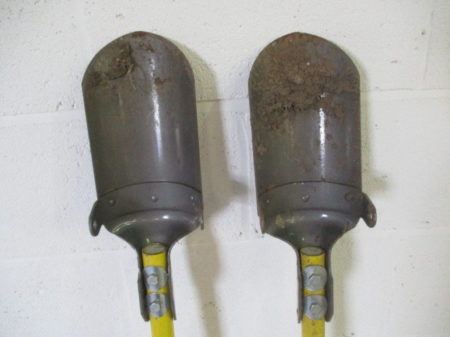 A pair of Roughneck post hole diggers - Image 2 of 7