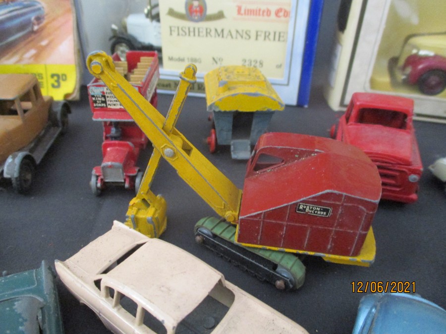 A selection of vintage play worn model cars including Lesney, Corgi and Dinky - Bild 19 aus 33