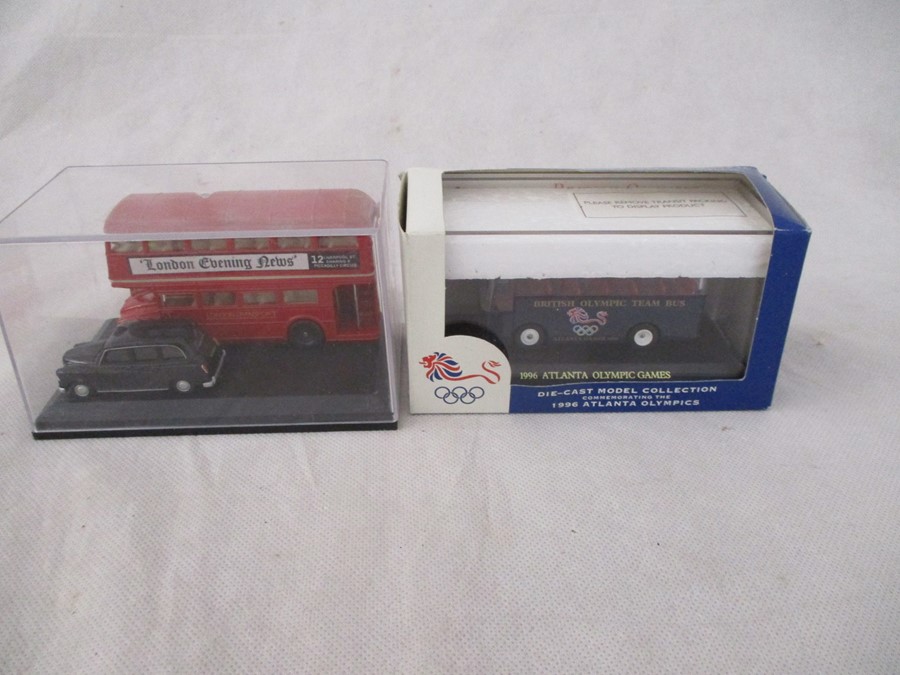 A collection of boxed die-cast vehicles including Corgi, Dinky, Gilbow etc - Bild 10 aus 10
