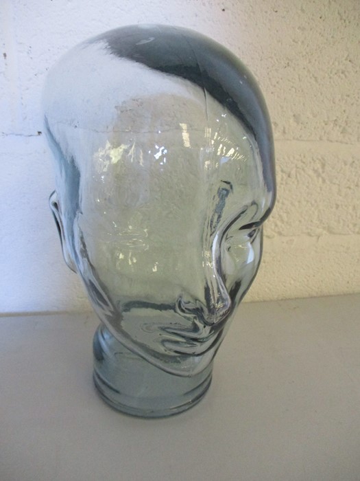 A glass display head. - Bild 7 aus 9
